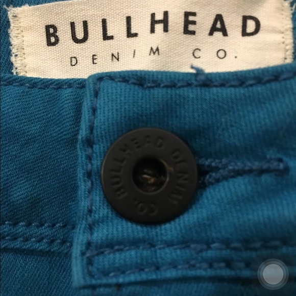 ๐ Bullhead Denim Co. High Rise Jeans - Picture 9 of 16